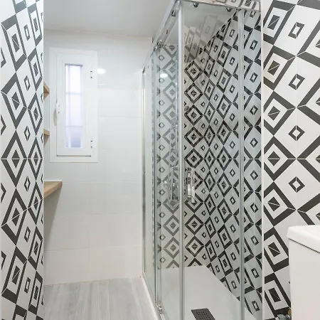 Apartamento Con Estilo En La Elipa Madrid Exterior photo